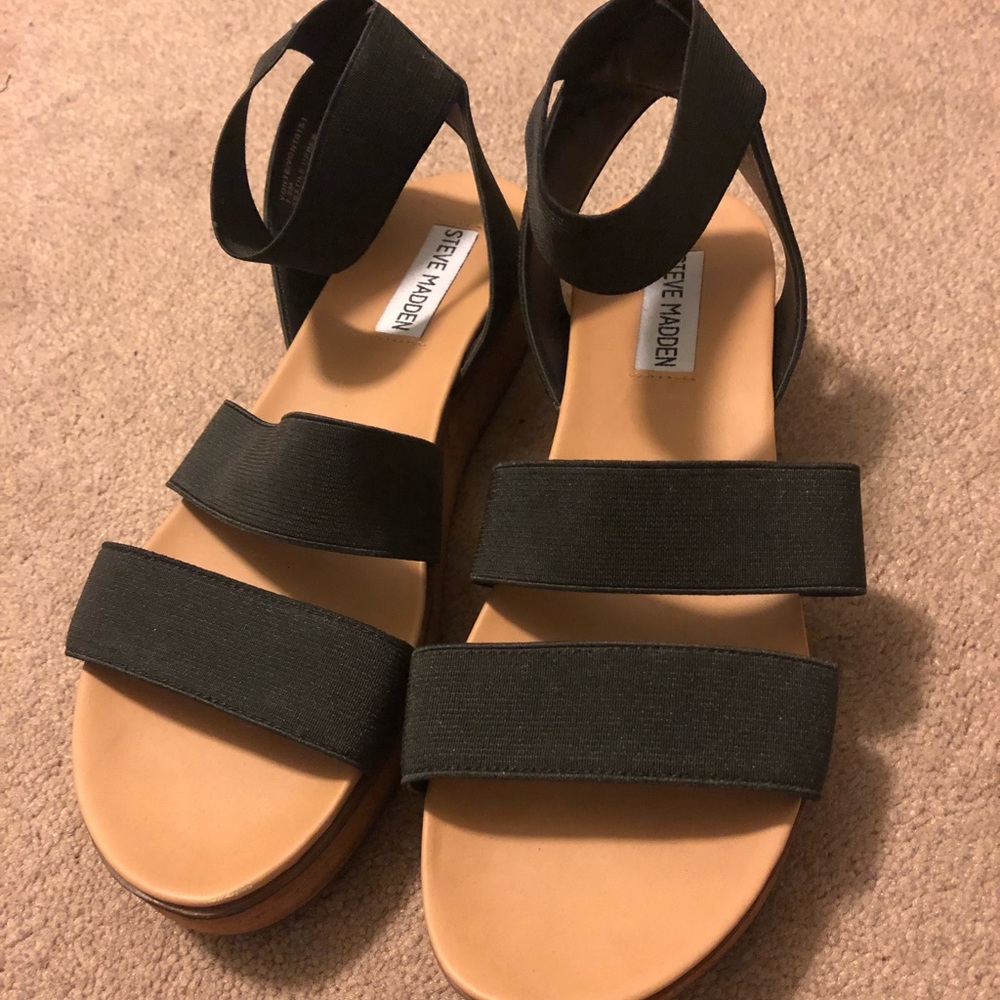 Steve Madden espadrille sandals size 7 never worn